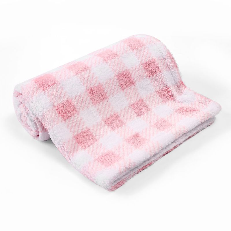 Casa si Gradina - Textile si covoare - Pături și cuverturi - Paturici copii - Paturica pufoasa pentru bebelusi 76 x 102 cm - model carouri roz - Infinity.ro