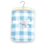 Casa si Gradina - Textile si covoare - Paturi si cuverturi - Paturici copii - Paturica pufoasa pentru bebelusi 76 x 102 cm - model carouri bleu - Infinity.ro