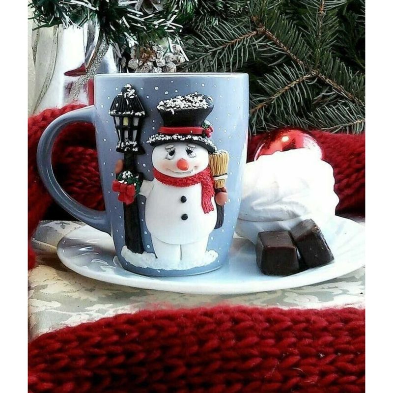 Casa si Gradina - Bucatarie si vesela - Cani si pahare - Cani si cesti - Cana de Craciun cu lut polimericFimo "Om de zapada", handmade - Infinity.ro