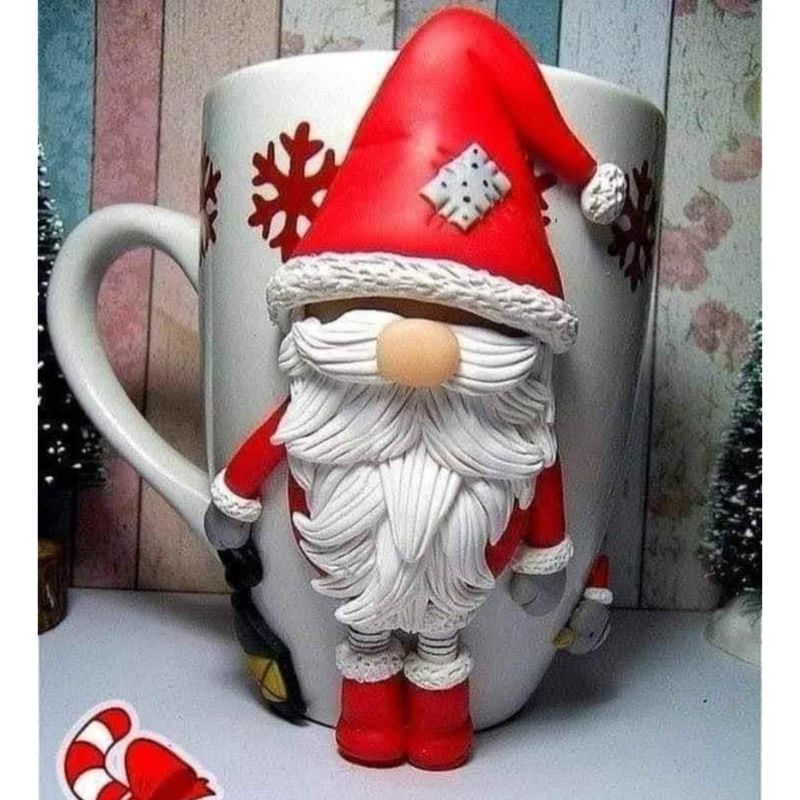 Casa si Gradina - Bucatarie si vesela - Cani si pahare - Cani si cesti - Cana de Craciun cu lut polimeric Fimo, "Mosulet", handmade - Infinity.ro