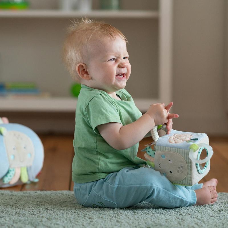 Jucarii, Copii si Bebe - Jucarii si jocuri - Jucarii de plus - Cub din plus cu activitati - Animalute marine - Infinity.ro