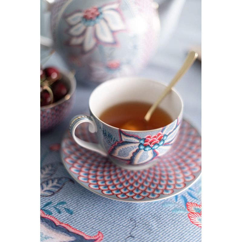 Casa si Gradina - Bucatarie si vesela - Cani si pahare - Cani si cesti - Set 2 cesti ceai cu farfurii, portelan, Festival Flower Blue, 280ml - Infinity.ro