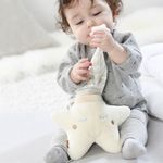 Jucarii, Copii si Bebe - Jucarii si jocuri - Jucarii bebelusi - Jucarii pentru carucioare si patut - Jucari muzicala - Steluta somnoroasa - Infinity.ro