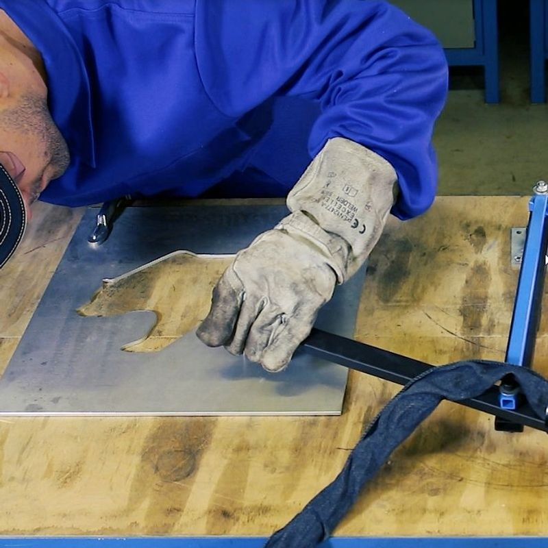 Casa si Gradina - Constructii - Scule electrice si accesorii - Accesorii aparate de sudura - Pantograf pentru aparat de taiat cu plasma GPS Guede 20068 - Infinity.ro