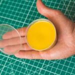 Casa si Gradina - Constructii - Scule electrice si accesorii - Accesorii polizare si slefuire - Ceara de albine naturala pentru lemn BeaverCraft W60, 60 g - Infinity.ro