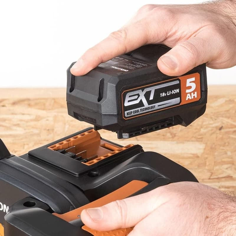 Casa si Gradina - Constructii - Scule electrice si accesorii - Acumulatori si incarcatoare scule electrice - Acumulator Li-Ion R18BAT-Li5 Evolution 106-0003, 18 V, 5 Ah - Infinity.ro