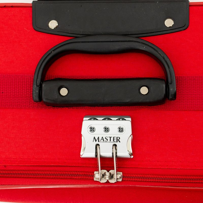 Sport si Outdoor - Articole de voiaj - Trolere - Troler Master Camper Rosu 76 cm - Infinity.ro