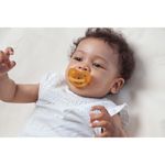 Jucarii, Copii si Bebe - Hrana si alaptare - Biberoane, suzete si accesorii hranire - Suzete si accesorii - Suzeta ortodontica monobloc BIO, din latex de cauciuc organic, 6-18 luni Grunspecht 671-00 - Infinity.ro