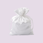 Market - Cadouri - Pungi cadou si accesorii - Saculet din satin pentru cadouri Crisalida, 13 x 18 cm, Alb - Infinity.ro