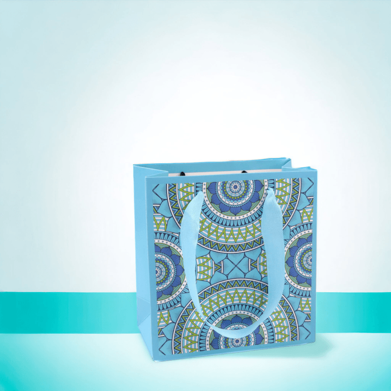 Market - Cadouri - Pungi cadou si accesorii - Punga cadou de hartie Crisalida, 14 x 15 x 7 cm, Mandale albastru azur - Infinity.ro
