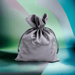 Market - Cadouri - Pungi cadou si accesorii - Saculet din satin pentru cadouri Crisalida,13 x 18 cm, Argintiu - Infinity.ro