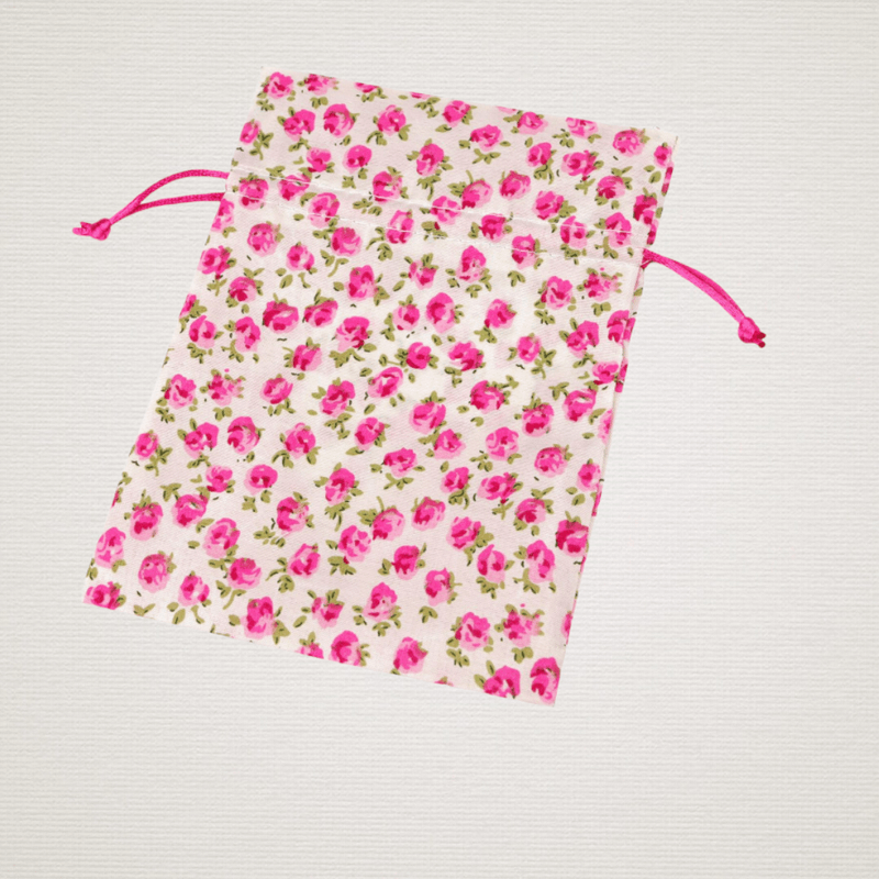 Market - Cadouri - Flori si aranjamente - Saculet textil pentru cadouri 13 x 18 cm Trandafiri - Infinity.ro