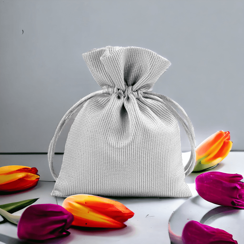 Market - Cadouri - Pungi cadou si accesorii - Saculet satinat cu lurex pentru cadouri 10 x 13 cm Gri auriu - Infinity.ro