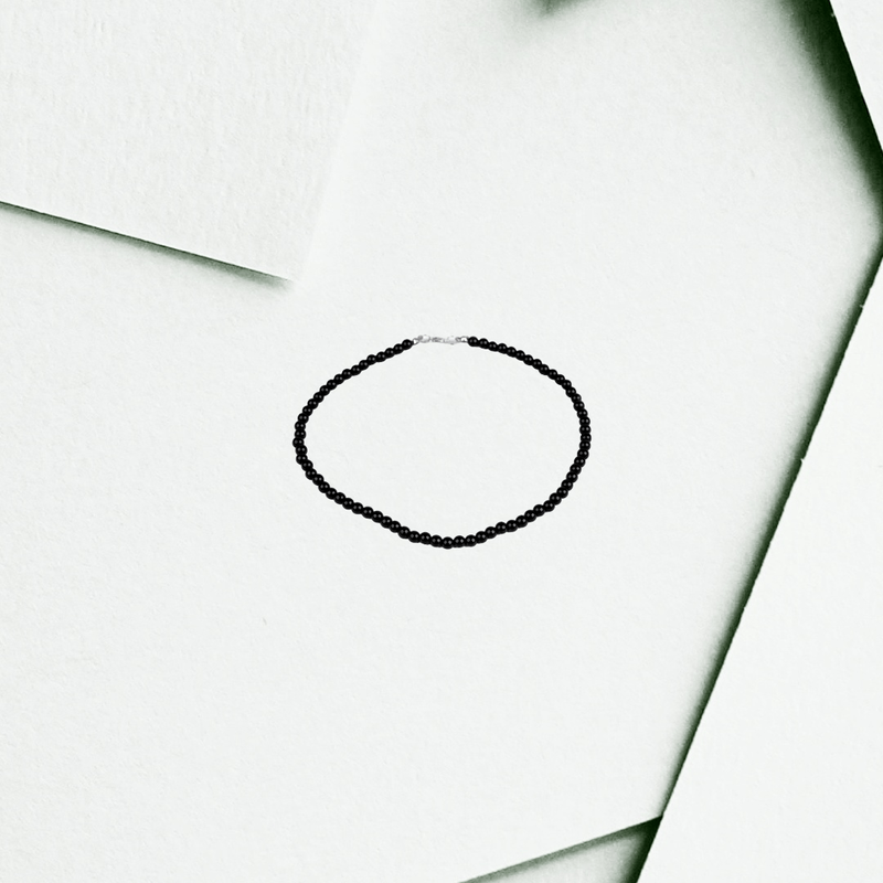 Fashion, accesorii si bijuterii - Femei - Bijuterii femei - Coliere femei - Colier din perle de sticla Crisalida, lungime 42 cm, Negru - Infinity.ro