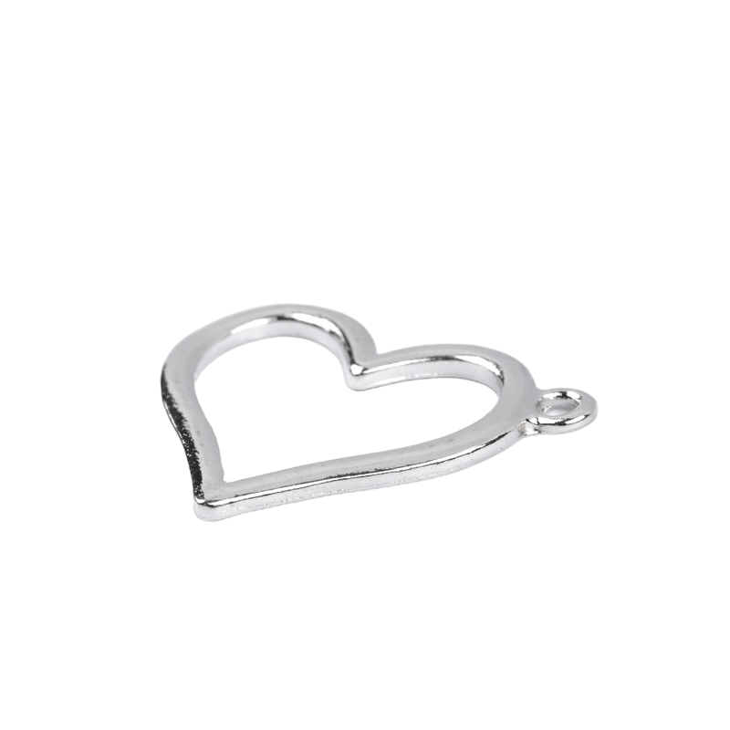 Fashion, accesorii si bijuterii - Barbati - Bijuterii barbati - Lanturi si pandantive barbati - Pandantiv decorativ metalic inima 21 x 25 mm, Argintiu - Infinity.ro