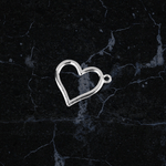 Fashion, accesorii si bijuterii - Barbati - Bijuterii barbati - Lanturi si pandantive barbati - Pandantiv decorativ metalic inima 21 x 25 mm, Argintiu - Infinity.ro