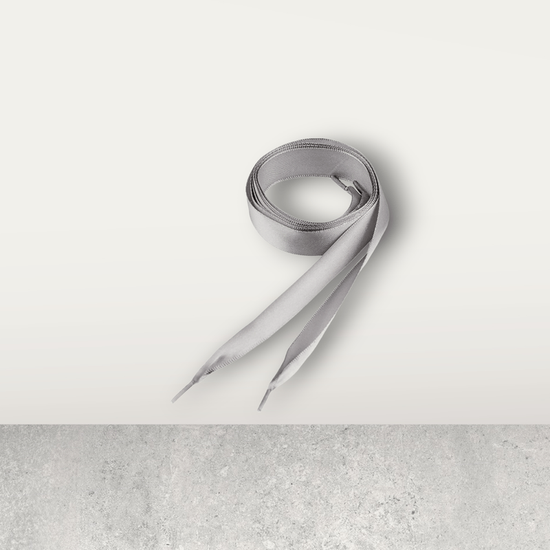 Fashion, accesorii si bijuterii - Femei - Incaltaminte femei - Accesorii incaltaminte - Sireturi satinate, 1.9 x 110 cm, Gri deschis - Infinity.ro