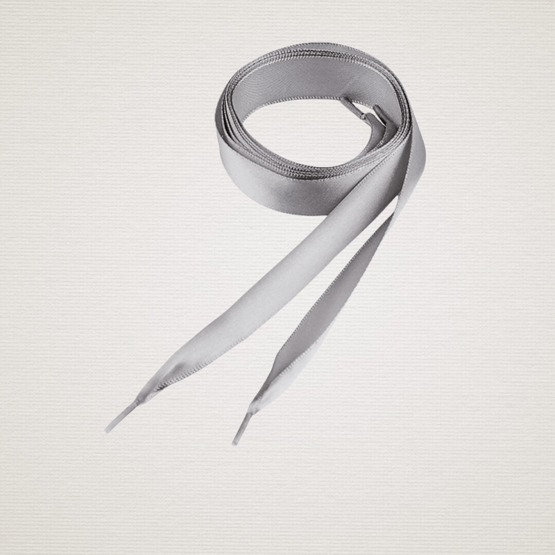 Fashion, accesorii si bijuterii - Femei - Incaltaminte femei - Accesorii incaltaminte - Sireturi satinate, 1.9 x 110 cm, Gri deschis - Infinity.ro