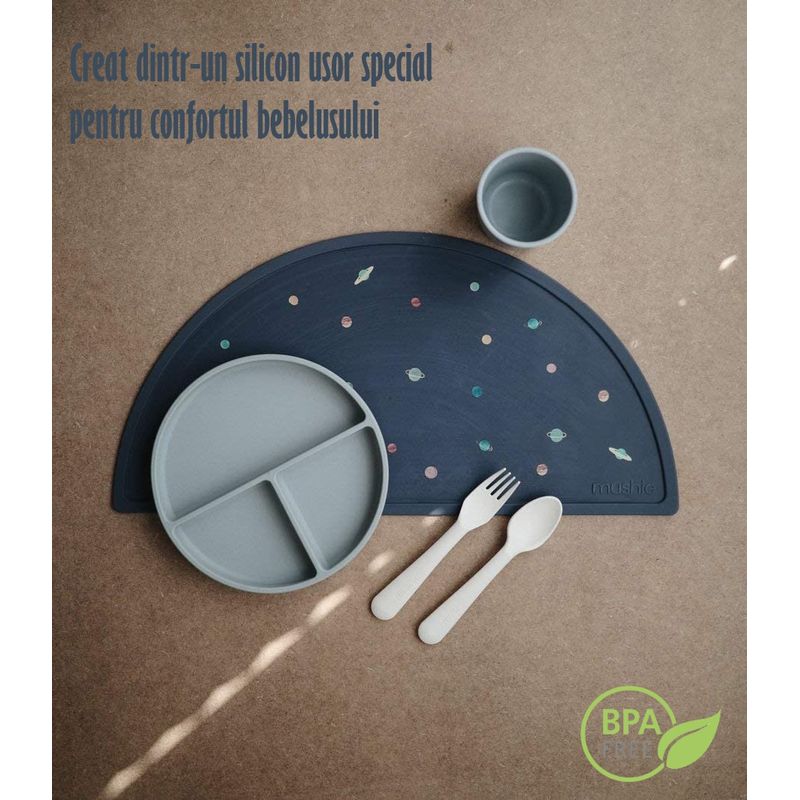 Jucarii, Copii si Bebe - Hrana si alaptare - Biberoane, suzete si accesorii hranire - Articole hranire bebelusi - Set Complet Diversificare din Silicon, Farfurie cu Tacamuri, Bavetica, Cana-Pahar,Bol cu Lingura si Furculita, Dark Pink - Infinity.ro