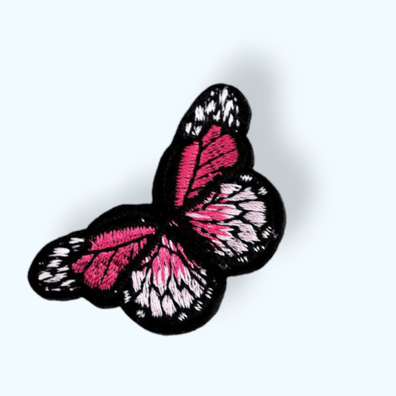 Casa si Gradina - Decoratiuni - DIY - Articole mercerie - Aplicatie termoadeziva brodata 43 x 29 mm fluture Fucsia - Infinity.ro