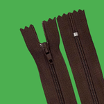 Casa si Gradina - Decoratiuni - DIY - Articole mercerie - Fermoar spiralat nedetasabil Crisalida, lungime 18 cm Maro inchis - Infinity.ro