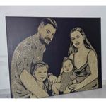 Casa si Gradina - Decoratiuni - Tablouri - Tablou cu sclipici auriu, pictat manual dupa poza ta, 100x80 cm, 4 persoane - Infinity.ro