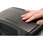 Electronice si Electrocasnice - Electrocasnice bucatarie - Preparare paine - Sandwich-maker - Sandwich maker BXSA750E BlackDecker S9680060B, 750 W - Infinity.ro