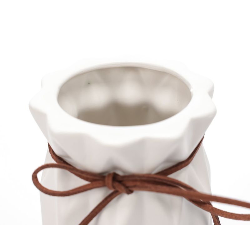 Casa si Gradina - Decoratiuni - Obiecte decorative - Vaze si boluri decorative - Vaza decorativa mare alba - Infinity.ro