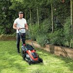 Casa si Gradina - Gradinarit si plante - Utilaje gradina - Masini de tuns iarba - Motocoasa, Masina pentru tuns gazon, iarba, acumulator 36V, 38 cm, 2x2.5 Ah Li-Ion, Black+Decker - Infinity.ro