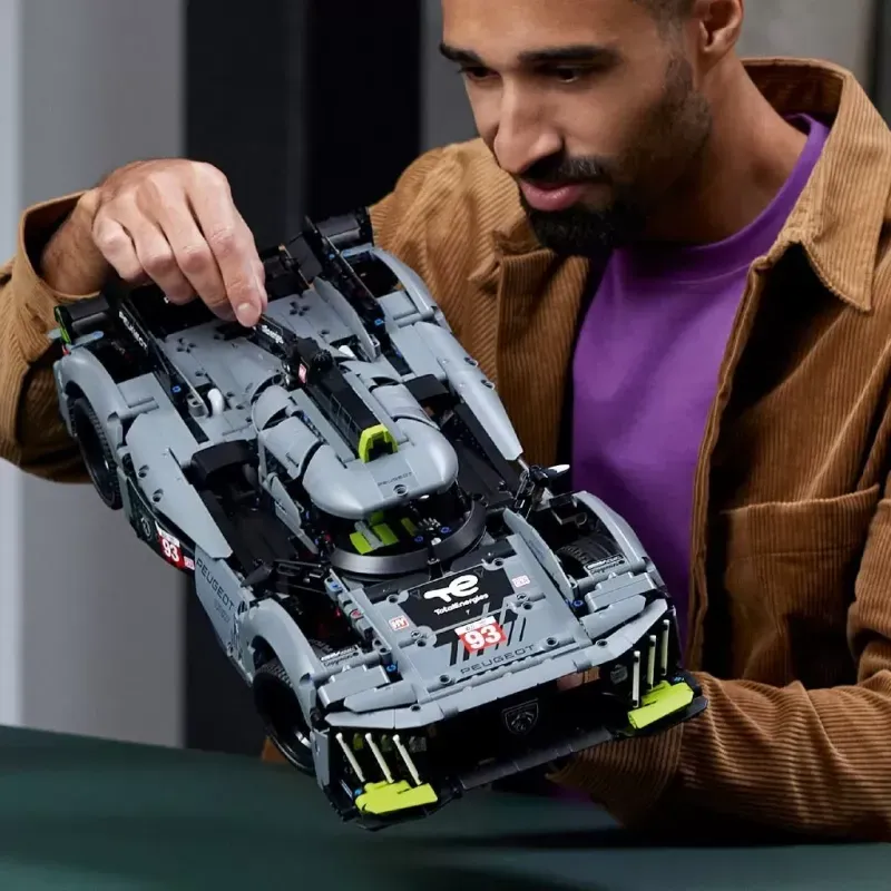 Jucarii, Copii si Bebe - Jucarii si jocuri - Seturi de constructie si cuburi - Cuburi si caramizi - Lego technic peugeot 9x8 24h hybrid hypercar 42156 - Infinity.ro