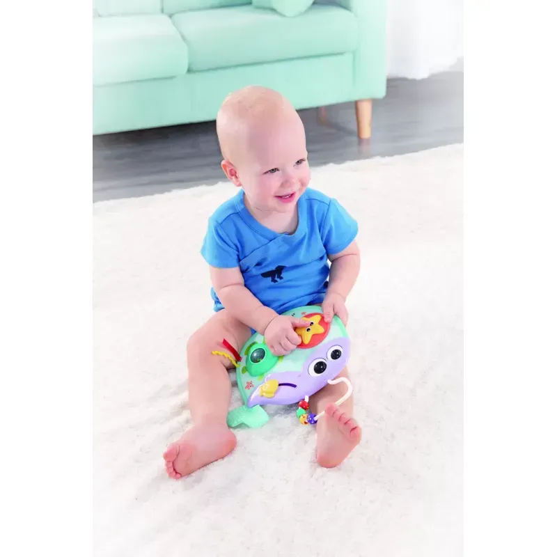 Jucarii, Copii si Bebe - Jucarii si jocuri - Jucarii bebelusi - Jucarii interactive bebelusi - Centru de activitati in forma de balenuta - Infinity.ro