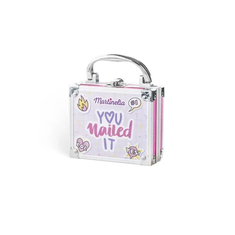 Jucarii, Copii si Bebe - Jucarii si jocuri - Jucarii & jocuri educative - Jucarii interactive - Martinelia super girl trusa de machiaj - Infinity.ro