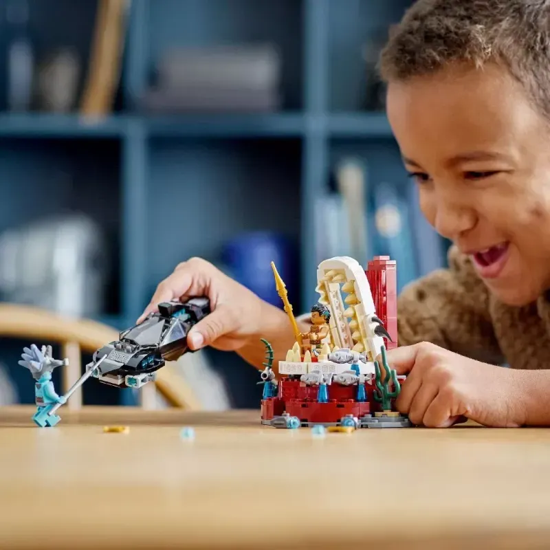 Jucarii, Copii si Bebe - Jucarii si jocuri - Seturi de constructie si cuburi - Cuburi si caramizi - Lego super heroes sala tronului regelui namor 76213 - Infinity.ro