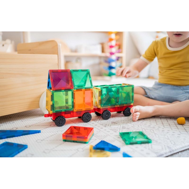 Jucarii, Copii si Bebe - Jucarii si jocuri - Seturi de constructie si cuburi - Seturi de constructie - Magnetic Tiles Set constructie magnetic, 24 piese masinute - Infinity.ro