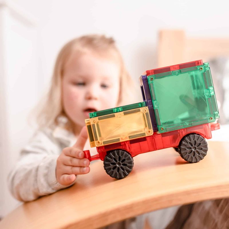 Jucarii, Copii si Bebe - Jucarii si jocuri - Seturi de constructie si cuburi - Seturi de constructie - Magnetic Tiles Set constructie magnetic, 24 piese masinute - Infinity.ro