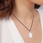 Fashion, accesorii si bijuterii - Femei - Bijuterii femei - Bratari femei - Pandantiv din argint cu snur negru model Minge de Fotbal - Infinity.ro