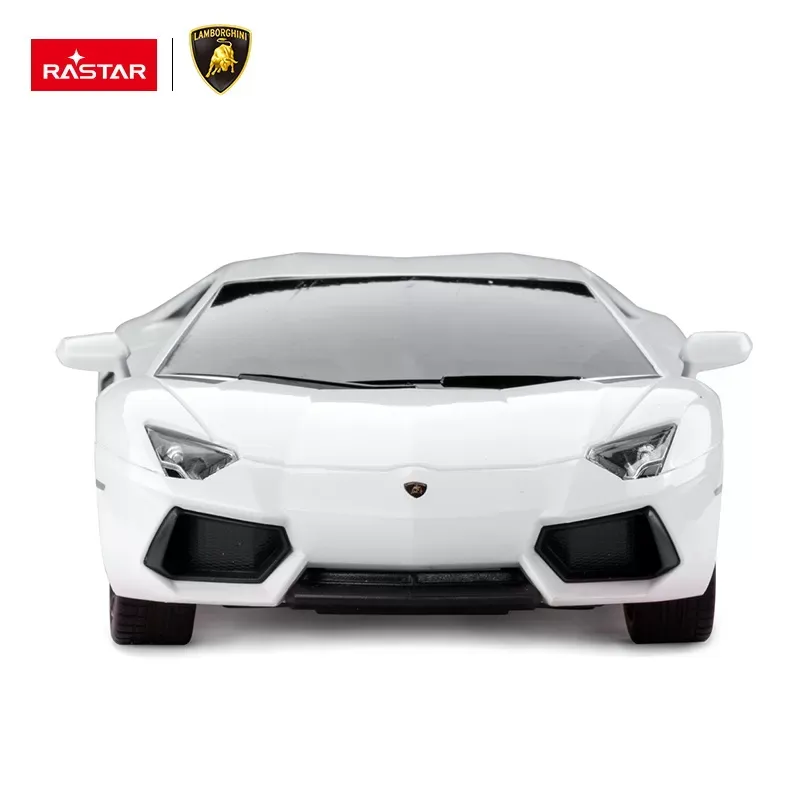 Jucarii, Copii si Bebe - Jucarii si jocuri - Vehicule si jucarii cu telecomanda - Masinute - Masina cu telecomanda lamborghini aventador alb cu scara 1 la 24 - Infinity.ro
