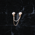 Fashion, accesorii si bijuterii - Femei - Bijuterii femei - Brose femei - Brosa decorativa cardigan cu lant Crisalida, 16 cm Goldy - Infinity.ro