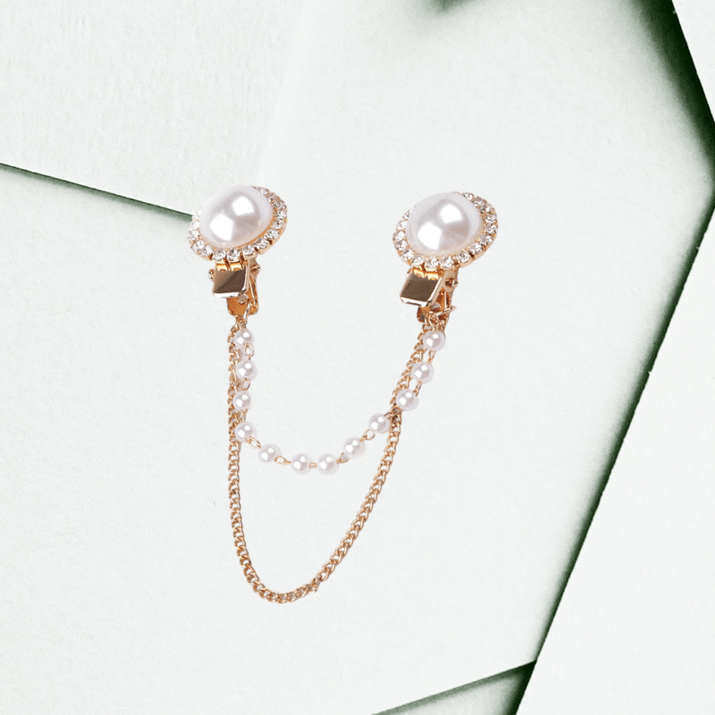 Fashion, accesorii si bijuterii - Femei - Bijuterii femei - Brose femei - Brosa decorativa cardigan cu lant Crisalida, 16 cm Goldy - Infinity.ro