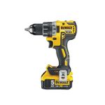 Casa si Gradina - Constructii - Scule electrice si accesorii - Masini de gaurit si insurubat - DeWALT - Masina de gaurit si insurubat 70Nm, cu 2 acumulatori Li-Ion XR 18V, 5.0Ah, incarcator, valiza [DCD791P2-QW] - Infinity.ro