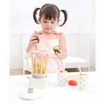 Jucarii, Copii si Bebe - Jucarii si jocuri - Jucarii de rol - Bucatarii copii - Blender pentru smoothie - Infinity.ro