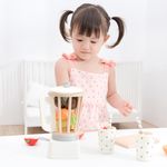 Jucarii, Copii si Bebe - Jucarii si jocuri - Jucarii de rol - Bucatarii copii - Blender pentru smoothie - Infinity.ro