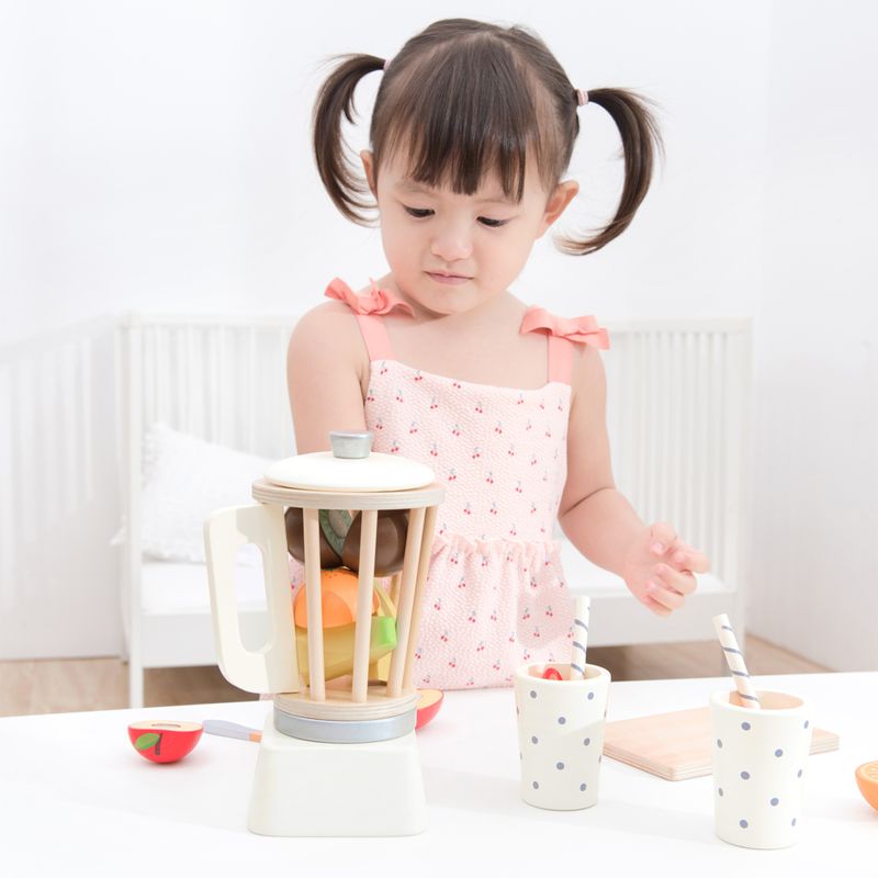 Jucarii, Copii si Bebe - Jucarii si jocuri - Jucarii de rol - Bucatarii copii - Blender pentru smoothie - Infinity.ro