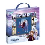 Jucarii, Copii si Bebe - Jucarii si jocuri - Jucarii & jocuri educative - Seturi pictura si desen - Cutie cu abtibilduri Disney Frozen, pe rola - Infinity.ro