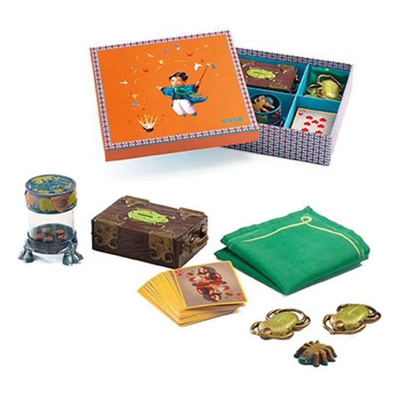 Jucarii, Copii si Bebe - Jucarii si jocuri - Jucarii & jocuri educative - Jocuri si jucarii educative - Colectia magica Djeco Malicious Magus, 20 de trucuri de magie - Infinity.ro