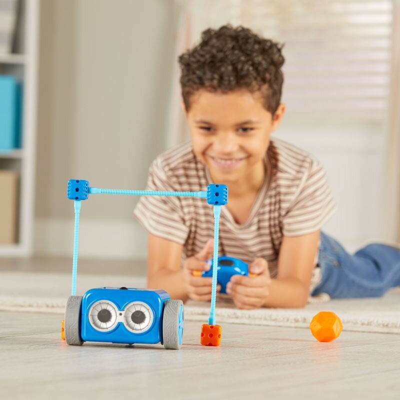 Jucarii, Copii si Bebe - Jucarii si jocuri - Jucarii & jocuri educative - Jocuri si jucarii educative - Invatam programarea cu robotelul Botley 2.0 - 78 piese - Set activitati STEM - Infinity.ro