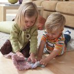 Jucarii, Copii si Bebe - Jucarii si jocuri - Jucarii & jocuri educative - Pasta, lut si nisip modelabil - Playfoam - Spuma modelabila in 4 culori - Infinity.ro