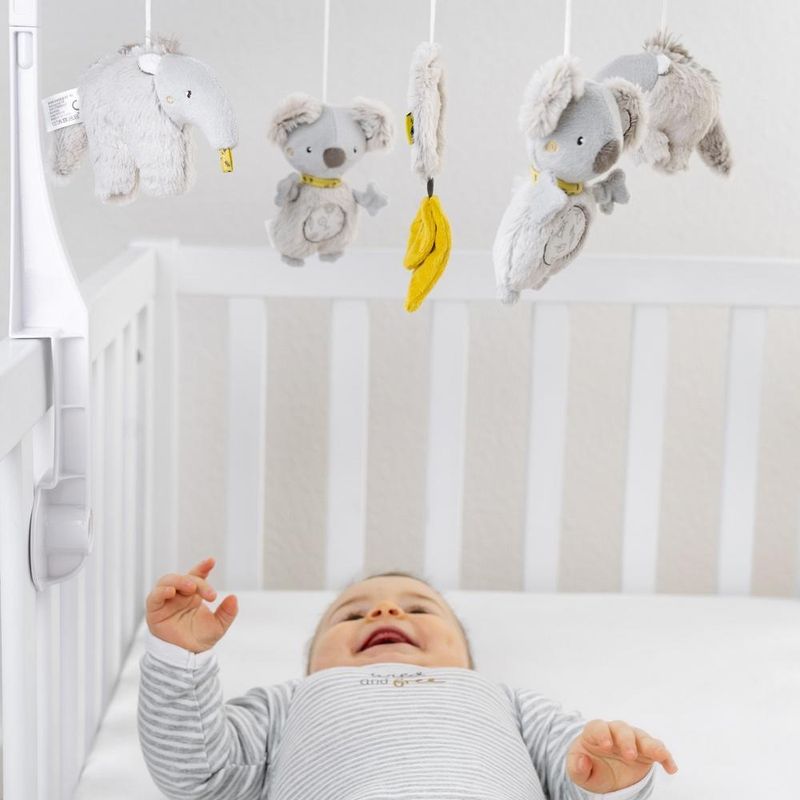 Jucarii, Copii si Bebe - Jucarii si jocuri - Jucarii bebelusi - Jucarii pentru carucioare si patut - Carusel muzical mobil - Koala si prietenii - Infinity.ro