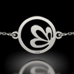 Fashion, accesorii si bijuterii - Femei - Bijuterii femei - Bratari femei - Bratara cu lantisor din argint model Floare de lotus - Infinity.ro