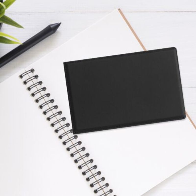 Carti si Birotica - Birotica - Accesorii de birou - Accesorii arhivare - Husa pentru certificatul international de vaccinare si pasaport, Kwmobile, Negru, Piele ecologica, 54010.01 - Infinity.ro